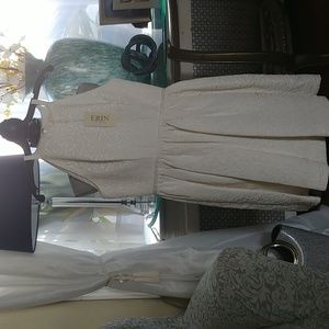 ERIN - Exquisite Ivory Colored Knee Length Cocktail Dress Size 8